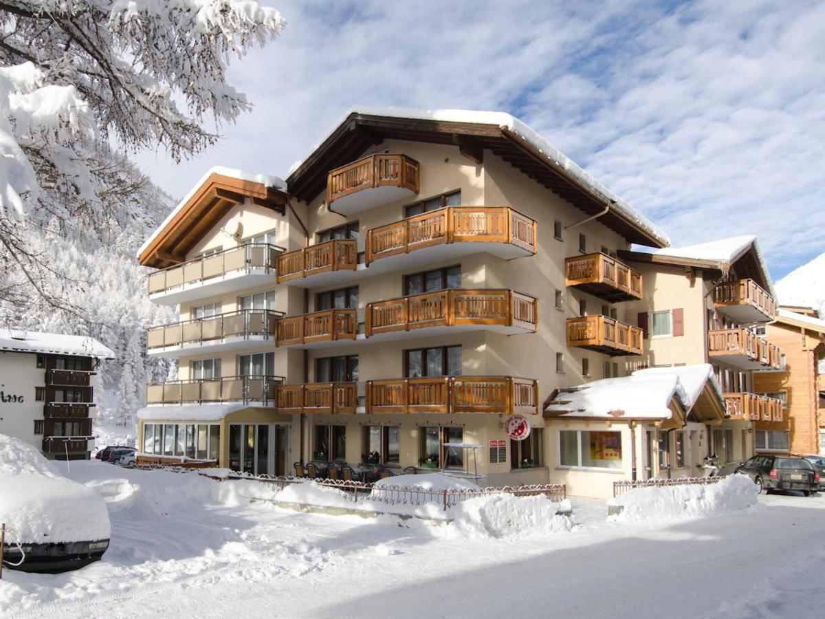 Hotel Monte-Moro Saas-Almagell Exterior foto